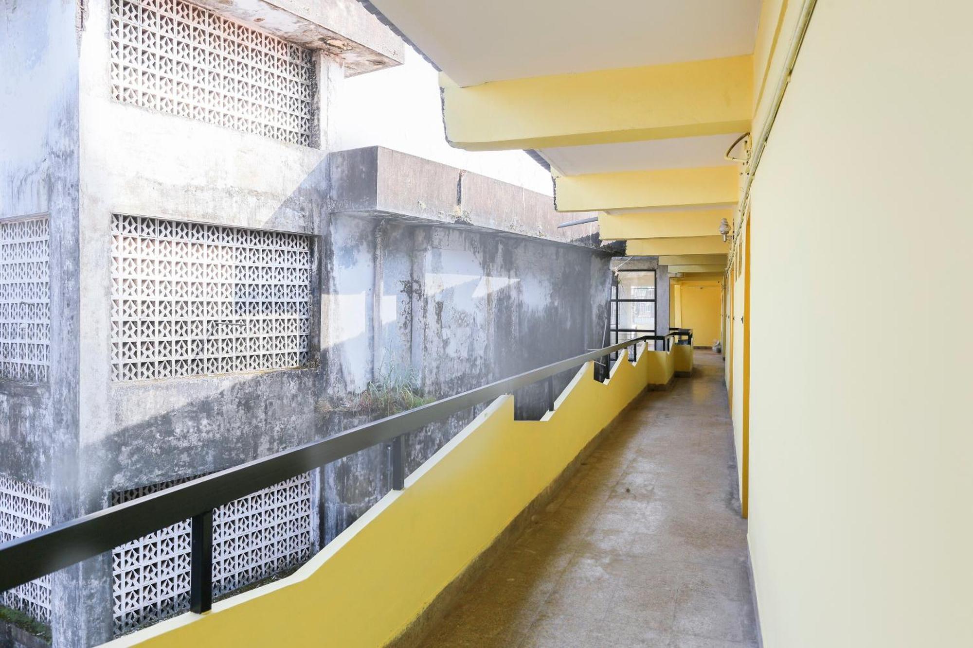 SPOT ON 65523 Tkt Tourist Home Kannur Buitenkant foto